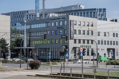 Budynek i otoczenie 05
