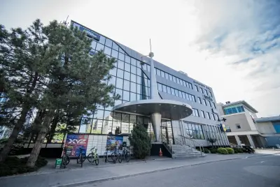 Budynek i otoczenie 07