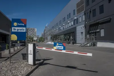 Budynek i otoczenie 29
